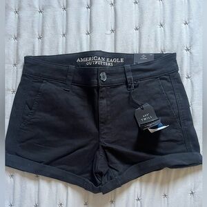 NWT American Eagle Outfitters Black Midi Low Rise Shorts Size 4